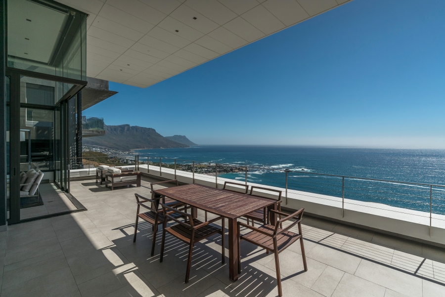 5 Bedroom Property for Sale in Clifton Western Cape